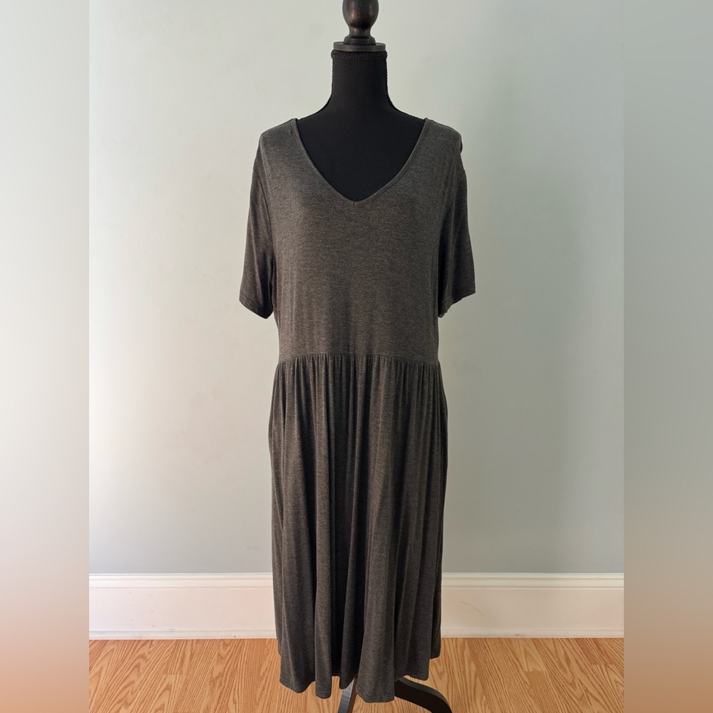 Casual Charcoal Gray V-Neck Dress